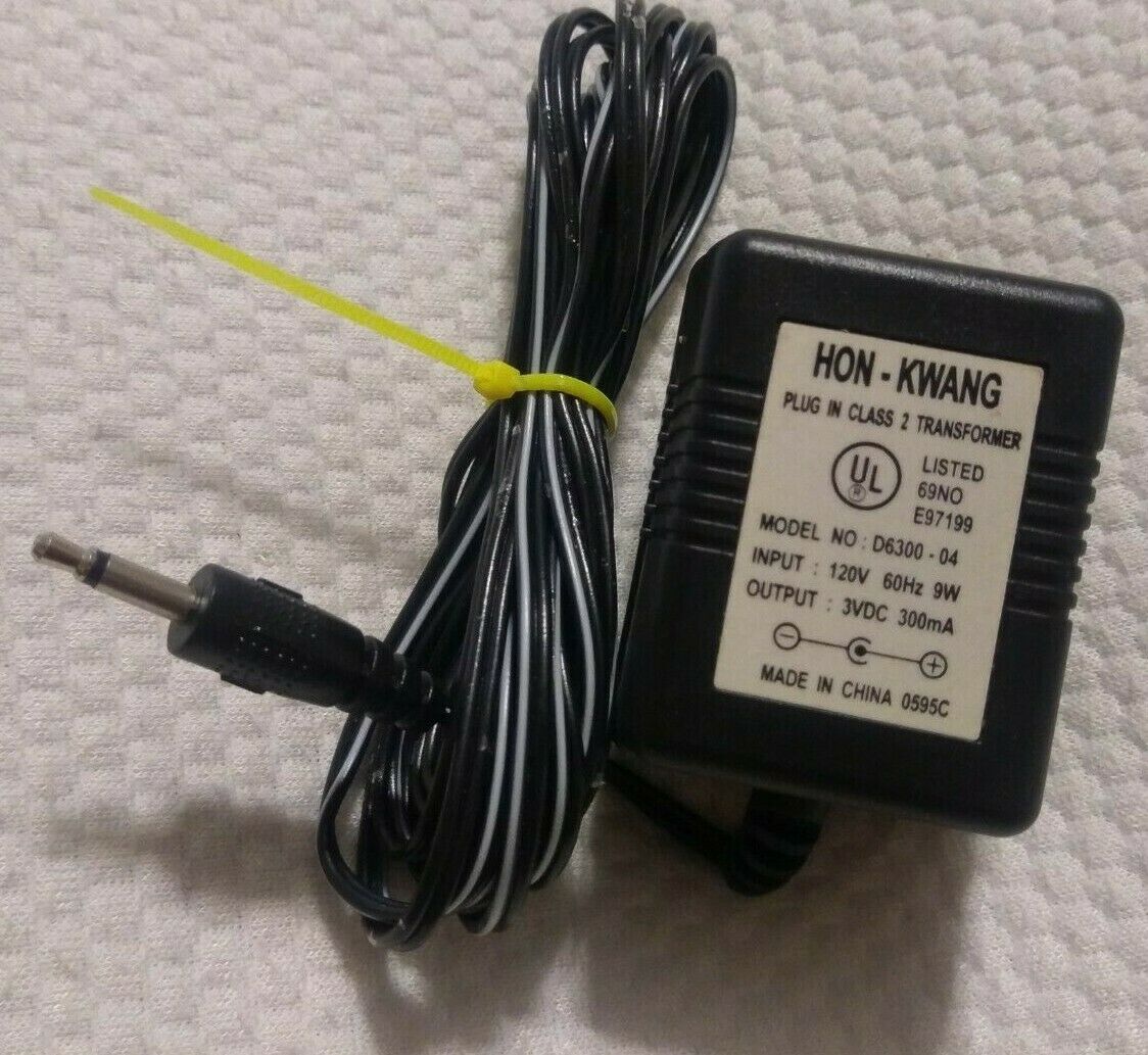 NEW HON-KWANG Plug In Class 2 Transformer D6300-04 Gameboy Nintendo Adaptor 3Volt